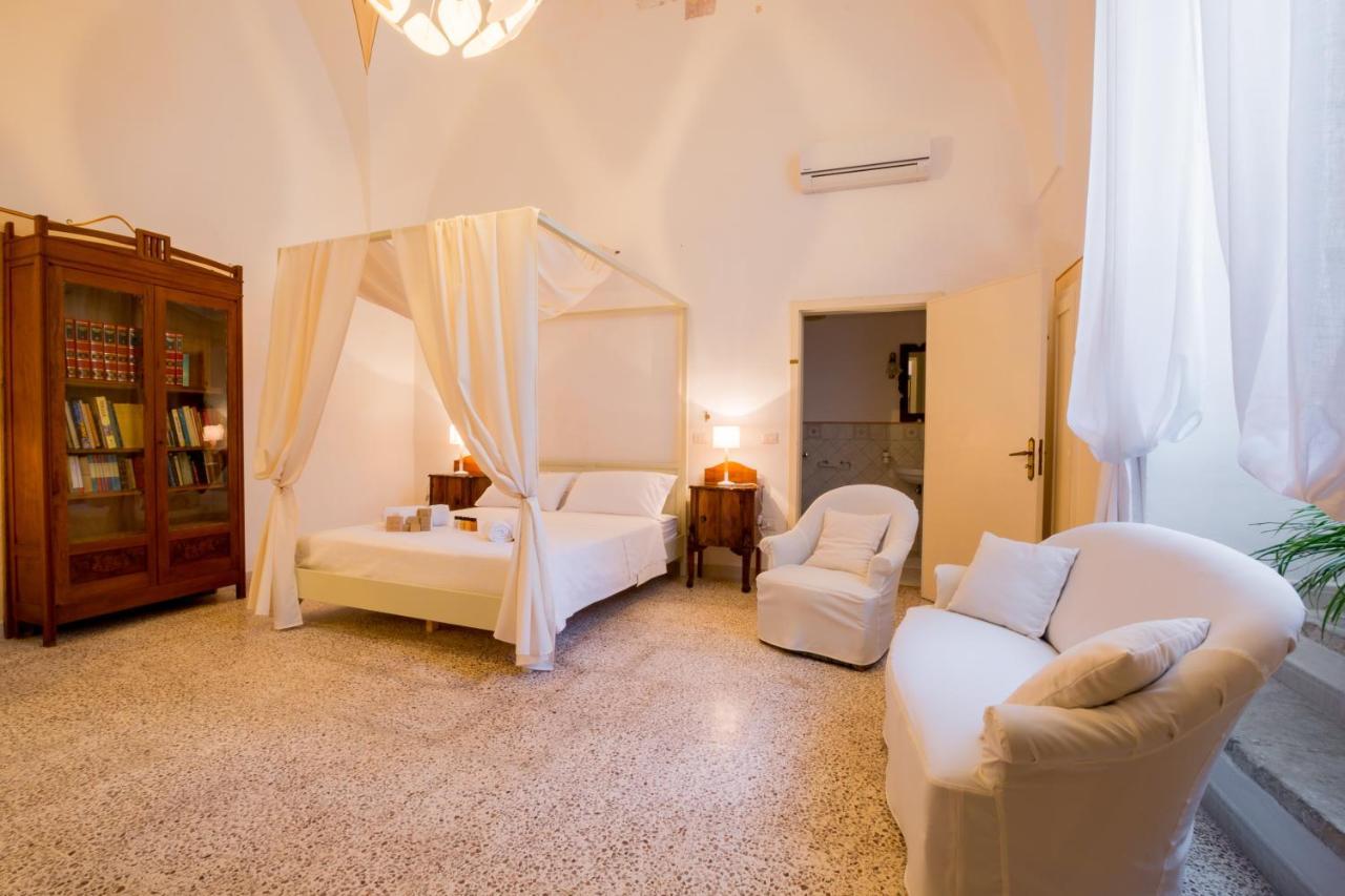Palazzo Ashian Bed & Breakfast Acquarica del Capo Bagian luar foto
