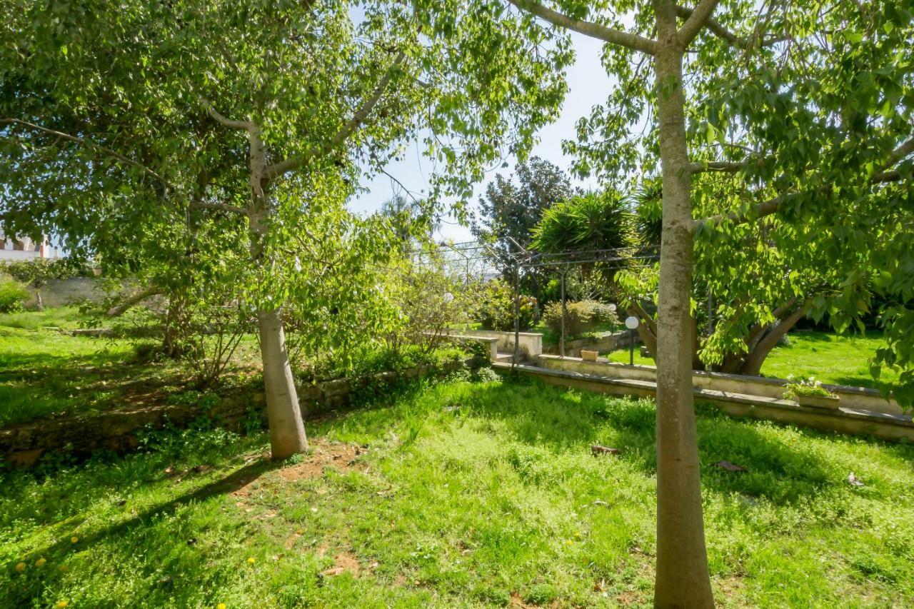 Palazzo Ashian Bed & Breakfast Acquarica del Capo Bagian luar foto