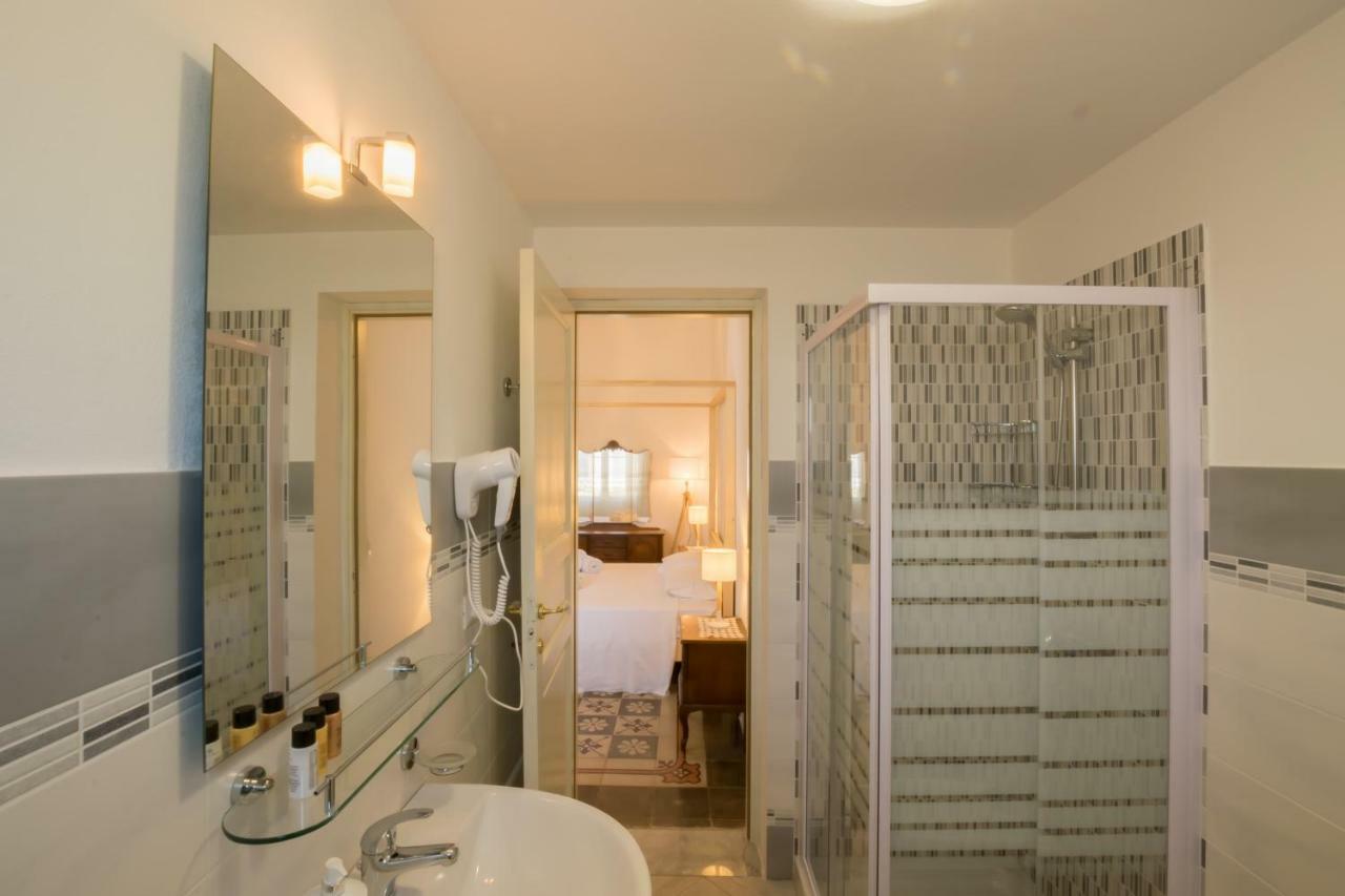 Palazzo Ashian Bed & Breakfast Acquarica del Capo Bagian luar foto