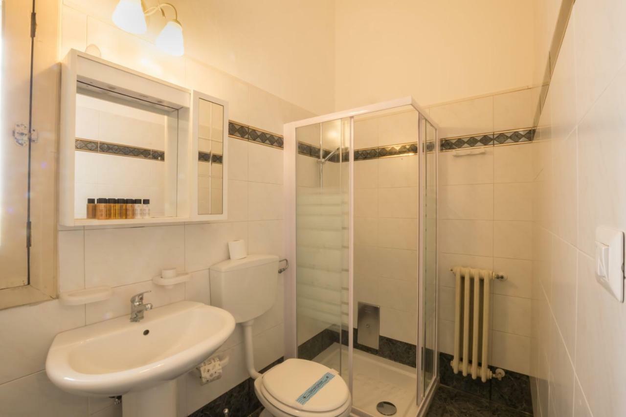 Palazzo Ashian Bed & Breakfast Acquarica del Capo Bagian luar foto