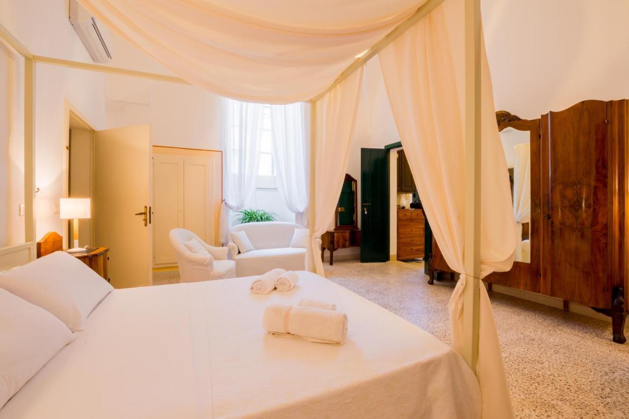 Palazzo Ashian Bed & Breakfast Acquarica del Capo Bagian luar foto
