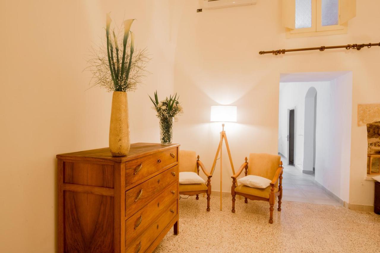Palazzo Ashian Bed & Breakfast Acquarica del Capo Bagian luar foto